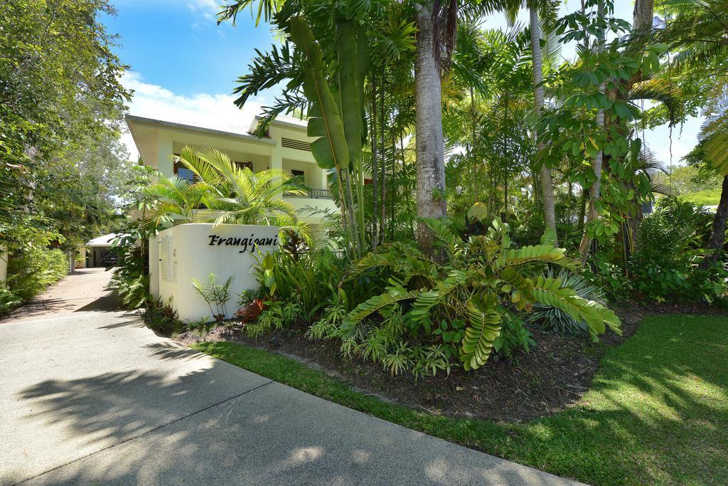 Villa Frangipani Port Douglas Exterior photo