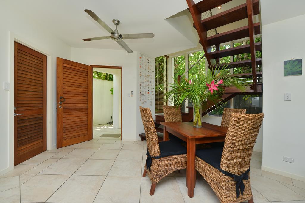 Villa Frangipani Port Douglas Exterior photo