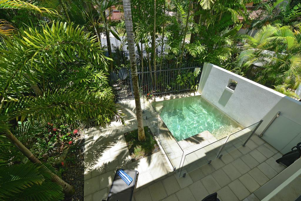 Villa Frangipani Port Douglas Room photo