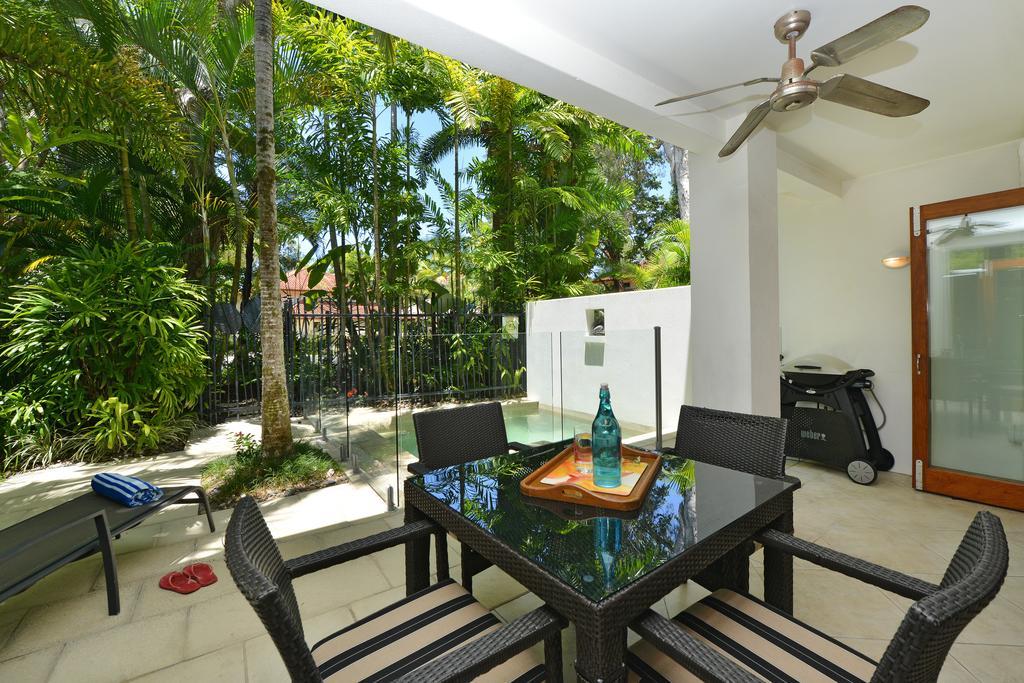 Villa Frangipani Port Douglas Room photo